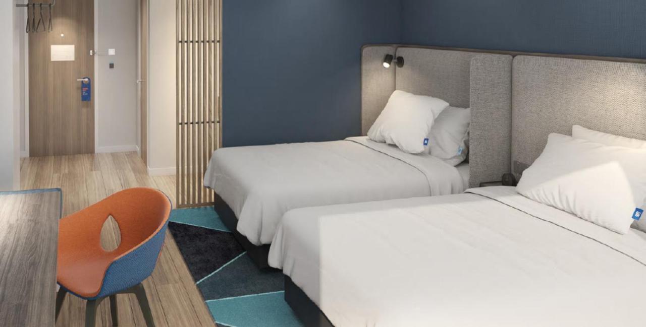 Express Huijin By Ihg Hotel 3*