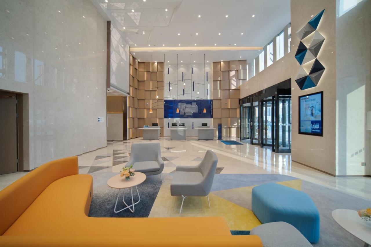 Hotel Express Huijin By Ihg Shanghai