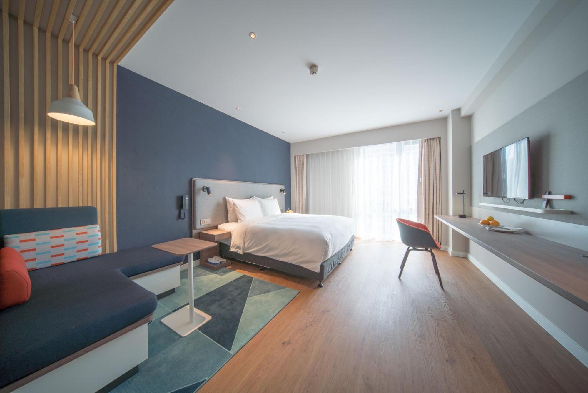 Hotel Express Huijin By Ihg Shanghai